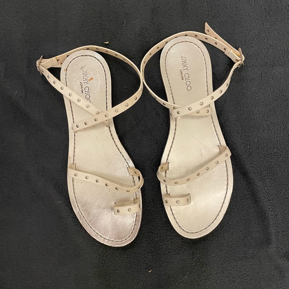 Jimmy Choo - flat toe ring sandle, adj. ankle strap, white and silver